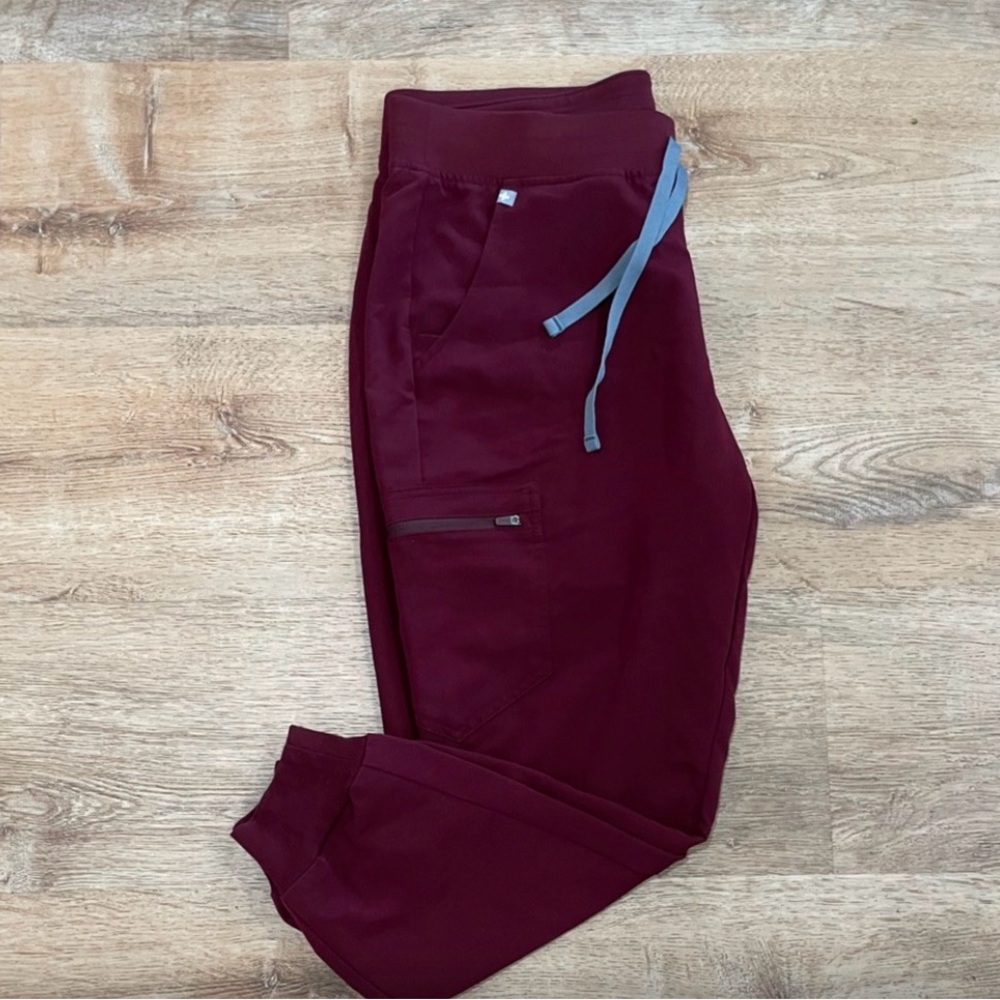 Figs Burgundy Scrub Joggers